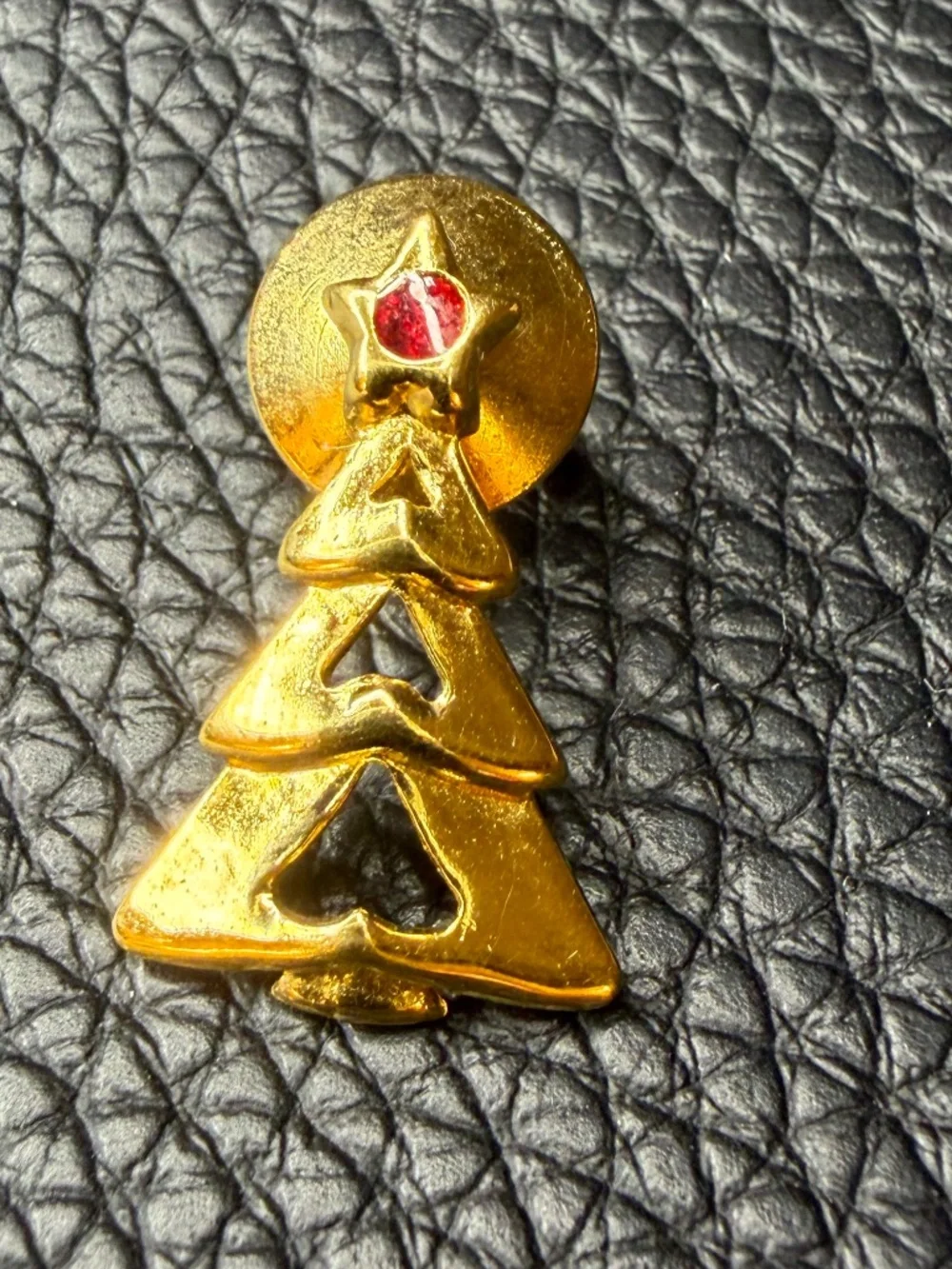 Vintage Gold Tone Christmas Tree Pin Brooch w/Red Crystal .5